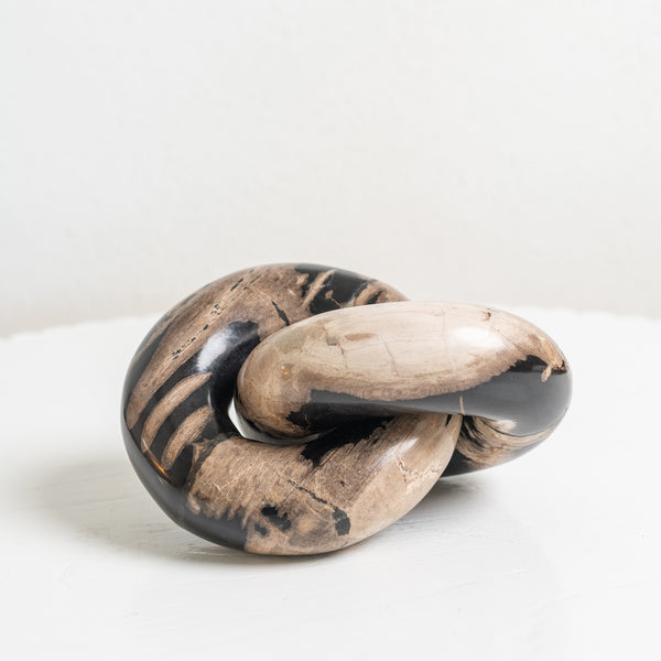 Jambu Chain Sculpture - Empire Home