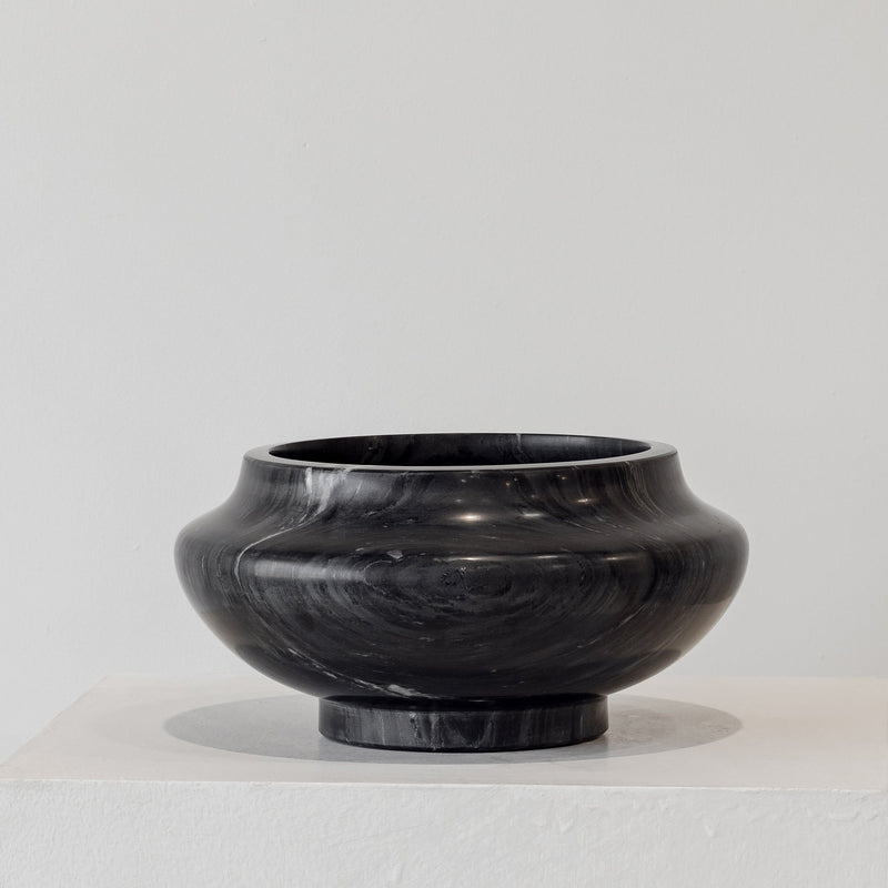 Amina Black Pot - Empire Home