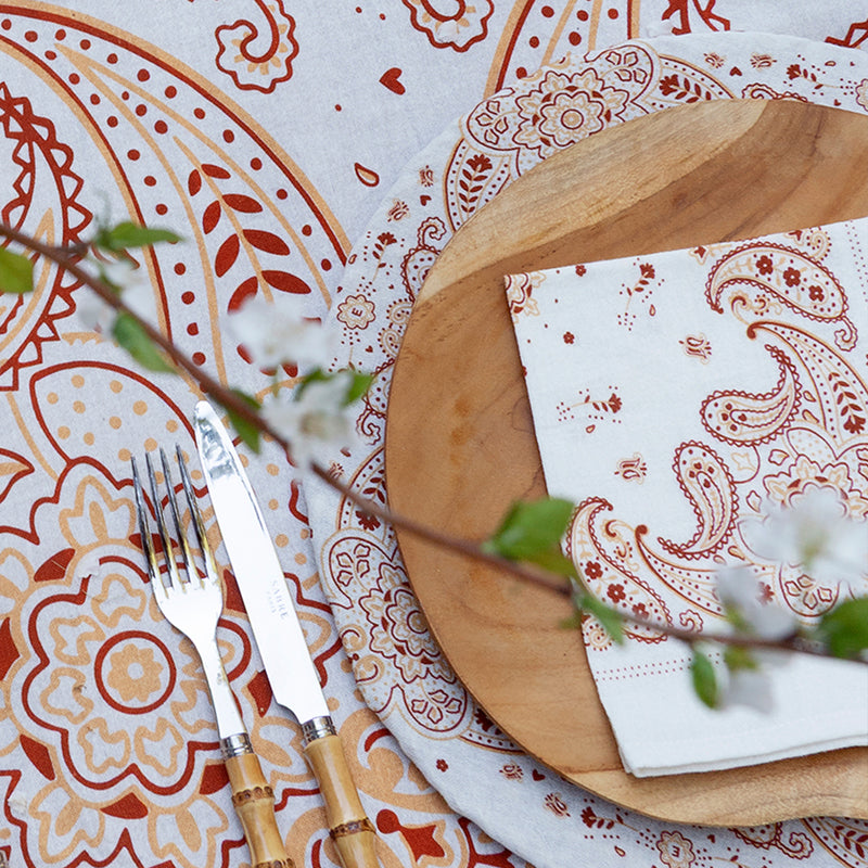 Bandana Placemat Cover — White - Empire Home